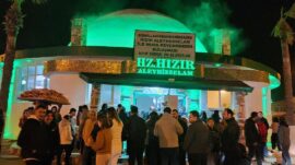 Samandağ’da Hıdrellez Günü Dolayısıyla Vatandaşlar Hz. Hızır Makamını Ziyaret Etti