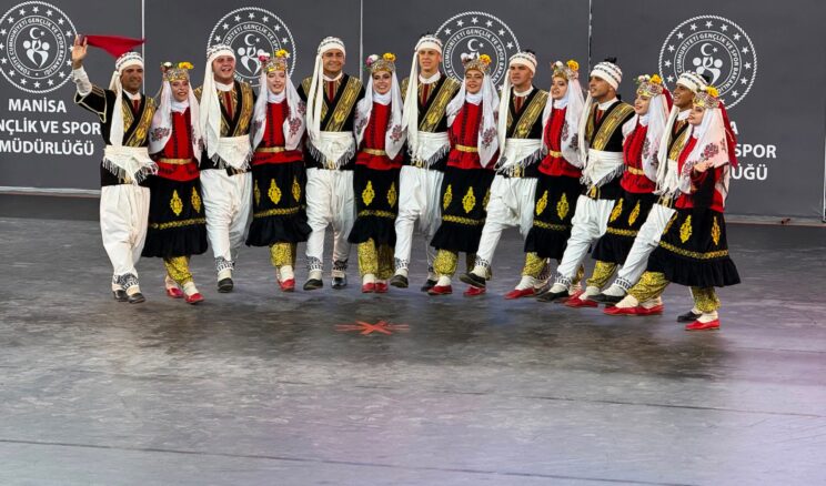 HATAY DEPKİ HALK OYUNLARI EKİBİ TÜRKİYE ÜÇÜNCÜSÜ OLDU
